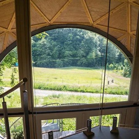 Echo - Baumhaus K1 * Odenthal